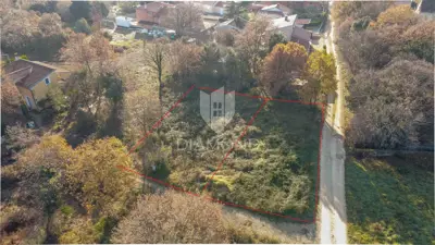 Building plot 1,055 m², Valtura - quiet location
