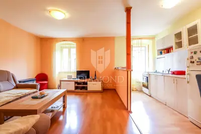 Wohnung zum Kauf in Rovinj, 54 m² - 3