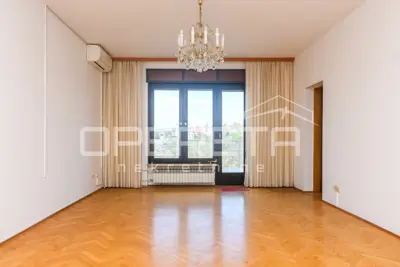 Pantovčak - office building (529 m²) with auxiliary building 200 m², lease - 13