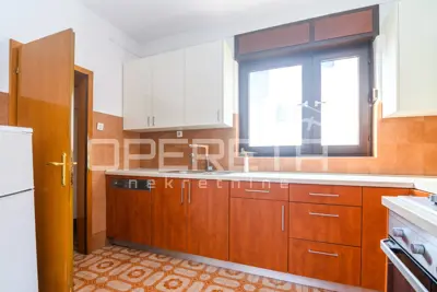 Pantovčak - office building (529 m²) with auxiliary building 200 m², lease - 20
