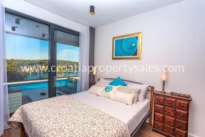 Kuća, Šolta, 278 m², 1 000 000 € - 13
