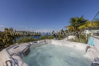 Kuća, Šolta, 278 m², 1 000 000 € - 4