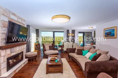Kuća, Šolta, 278 m², 1 000 000 € - 9