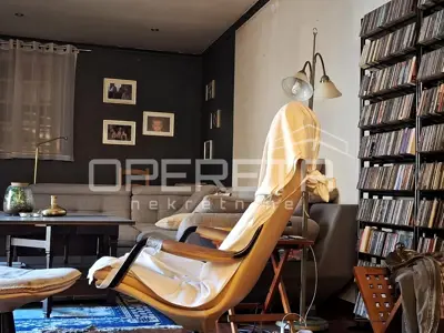 Kuća u Omišu, 5 apartmana i uhodan turizam - 9