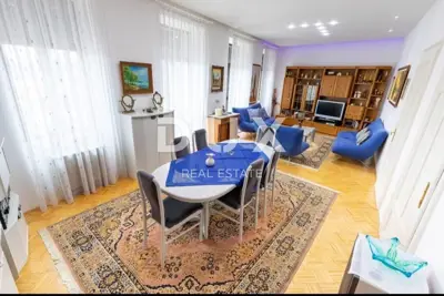 CRIKVENICA - schönes Haus im Zentrum von Crikvenica mit zwei Geschäftsräumen - 16