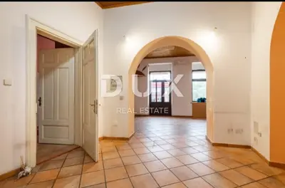 CRIKVENICA - schönes Haus im Zentrum von Crikvenica mit zwei Geschäftsräumen - 8