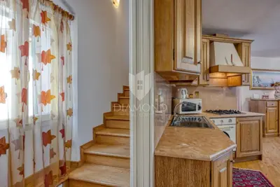 Apartment 75 m², Rovinj center - sea view and St. Euphemia - 8