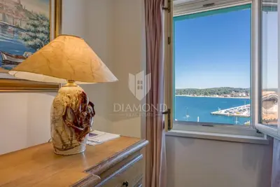 Apartment 75 m², Rovinj center - sea view and St. Euphemia - 6