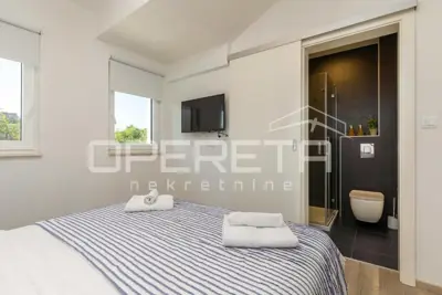 Vila 120 m², Labin - privatni bazen i terasa - 12