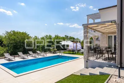 Vila 120 m², Labin - privatni bazen i terasa - 3