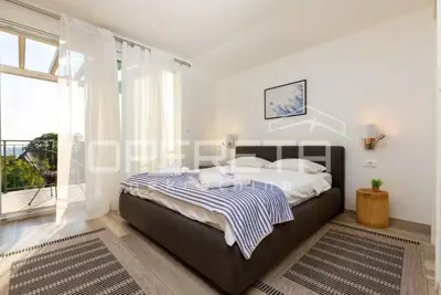 Vila 120 m², Labin - privatni bazen i terasa - 13