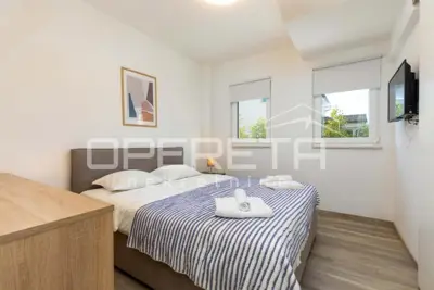 Vila 120 m², Labin - privatni bazen i terasa - 11