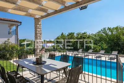 Vila 120 m², Labin - privatni bazen i terasa - 2
