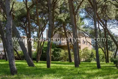 Stan 55 m², Split - uz more i centar grada - 11