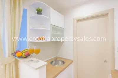 Stan 55 m², Split - uz more i centar grada - 6