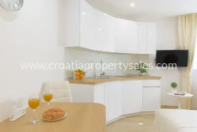 Stan 55 m², Split - uz more i centar grada - 4