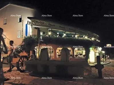 Stambeno-poslovni objekt u Medulinu, centar i uhodan restoran - 4