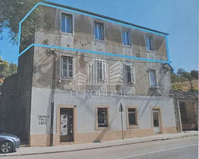 Stan 97 m², Benkovac centar - trosoban za adaptaciju