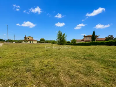 Baugrundstück 1.826 m² - Umgebung von Labin - 2