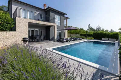 Villa mit Pool in der Nähe von Labin