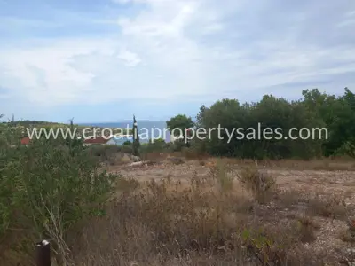 Grundstück, Brač, 400 m², 69 000 € - 5