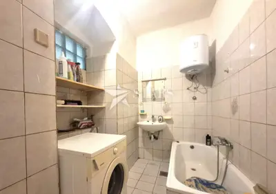 Wohnung 77 m², Banderovo - hohe Decken und separater Eingang - 7