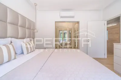 Villa 274 m², Veli vrh - beheizter Pool und Sauna - 11
