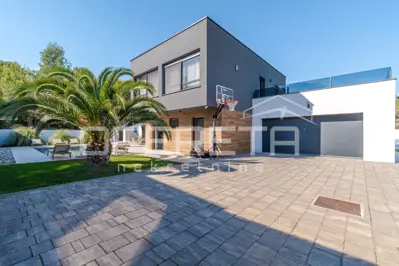 Villa 274 m², Veli vrh - beheizter Pool und Sauna - 3