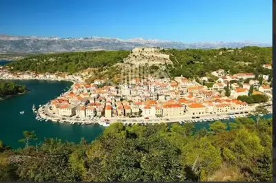 Grundstück zum Kauf in Novigrad