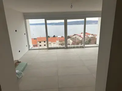 CRIKVENICA - novogradnja, dva stana s panoramskim pogledom na more! - 3