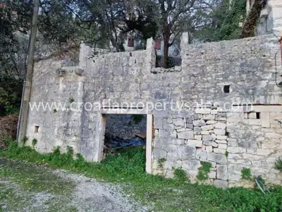 Kuća 126 m², Otok Brač - blizu centra