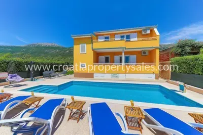 Kuća, Kaštela, 300 m², 615 000 €