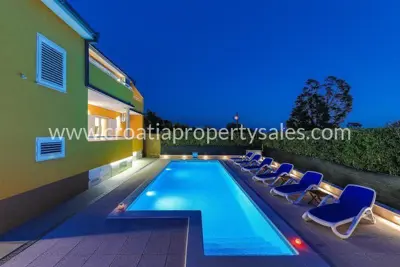 Kuća, Kaštela, 300 m², 615 000 € - 12