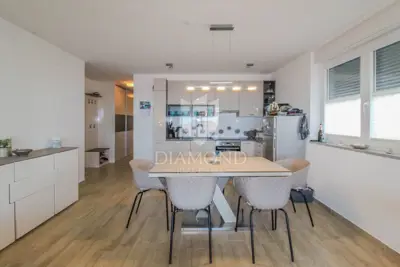 Apartment for sale in Novigrad, 79,4 m²