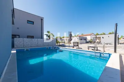 ZADAR, VIR - Complex of modern villas with a gym - 6