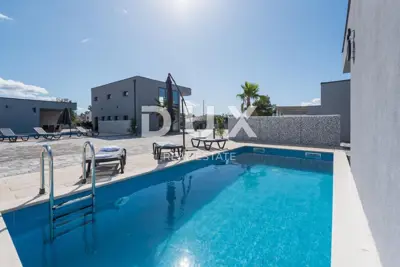 ZADAR, VIR - Complex of modern villas with a gym - 4