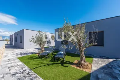 ZADAR, VIR - Komplex moderner Villen mit Fitnessstudio
