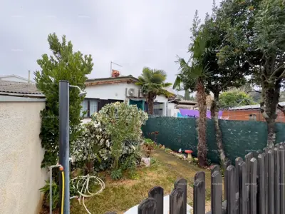 Haus in Umag, 50 m vom Meer entfernt und Genehmigung für einen Anbau - 5
