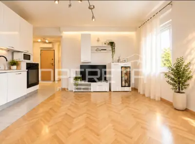 Wohnung 83 m², Voltino - 3 Zimmer, sonnig - 2