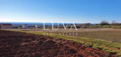 Građevinsko zemljište 1.011 m², Valentići - pogled na more - 4