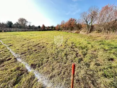 Istra, Građevinsko zemljšte 3 km od mora - 5