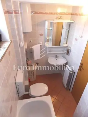 Kuća 472 m², Malinska na Krku - 7 apartmana i pogled na more - 17