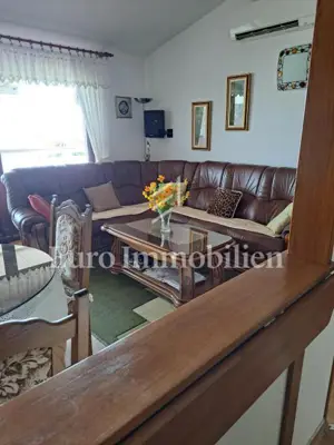 Kuća 472 m², Malinska na Krku - 7 apartmana i pogled na more - 10
