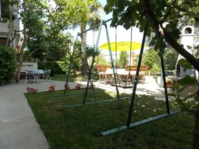 Kuća 472 m², Malinska na Krku - 7 apartmana i pogled na more - 7