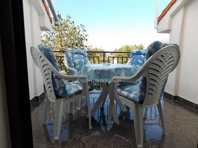 Kuća 472 m², Malinska na Krku - 7 apartmana i pogled na more - 14
