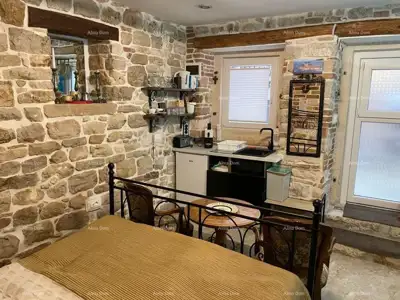 Renoviran stan u starom gradu rovinja - 2