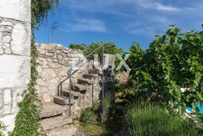 Krk Island, Krk - Surroundings, estate 300 m² with 2 pools - 11