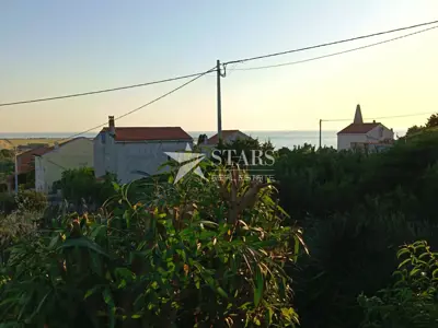 Haus auf Unije, Grundstück 900 m² und Ruhe - 4