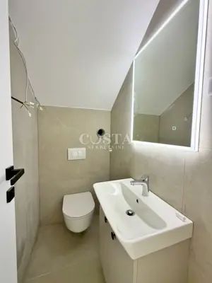 Stan 88 m², Privlaka - 2 lođe, krovna terasa - 11