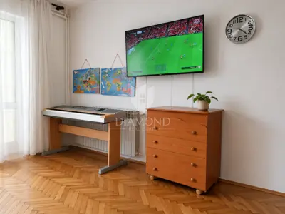 Kuća u Labinu, 8000 m² okućnice i mirno okruženje - 6